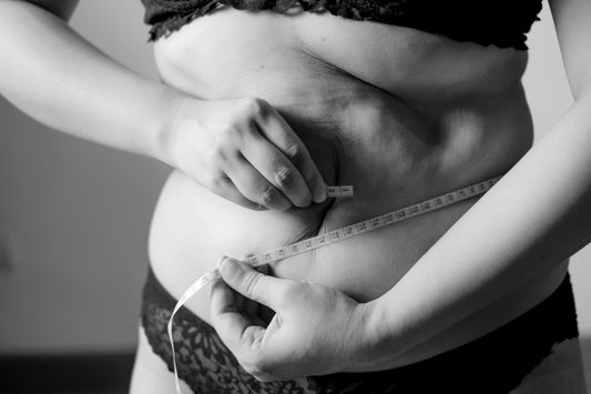 “Ce ventre post-partum qui s'accroche : et si ce n'était pas ce que vous croyez ?”